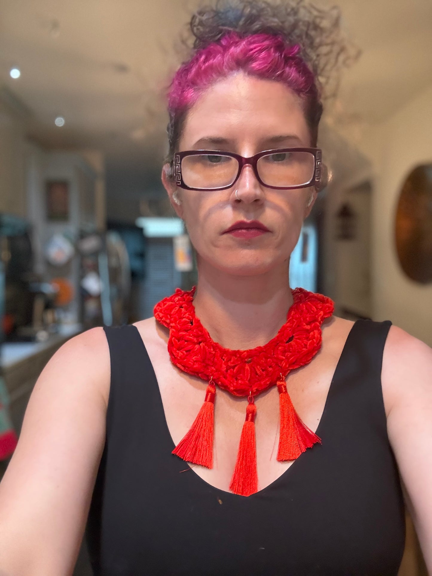 Fringe belief collar: Red chenille