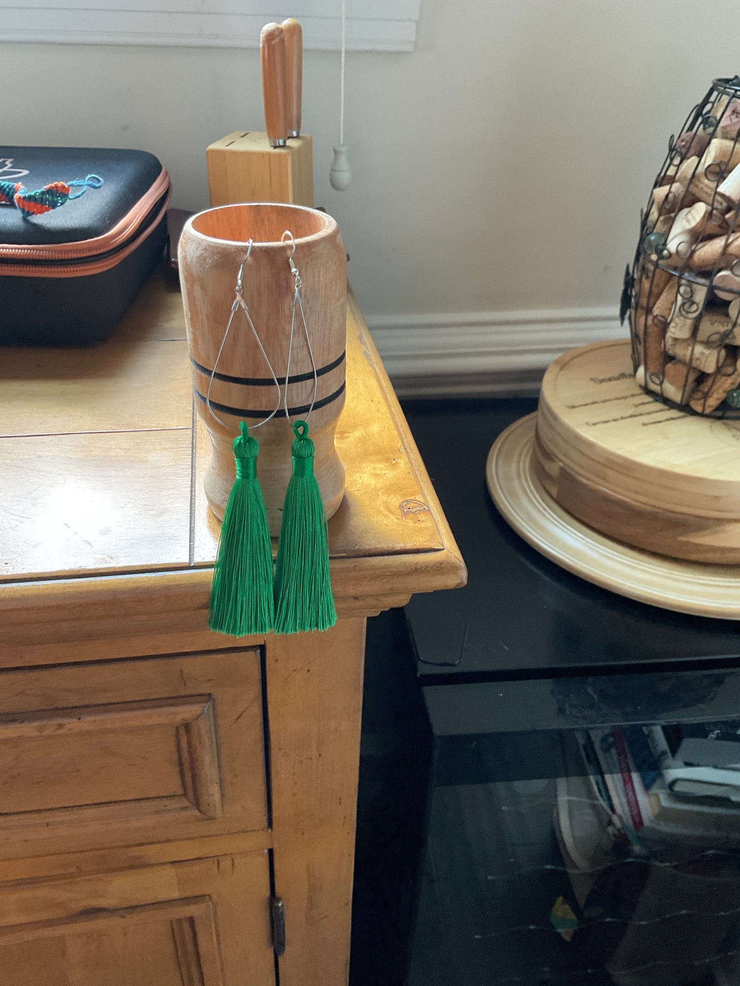 Fringe belief earrings: green teardrops