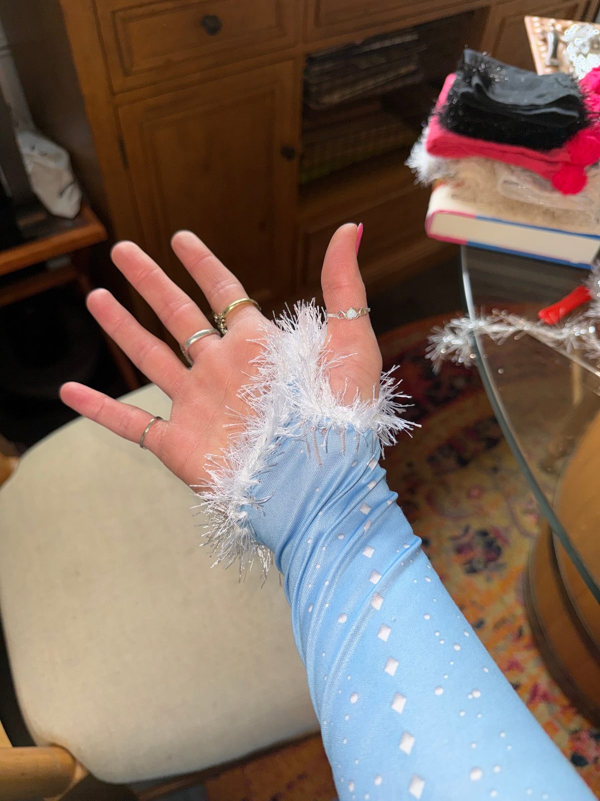 Cult Cuffs—queen elsa