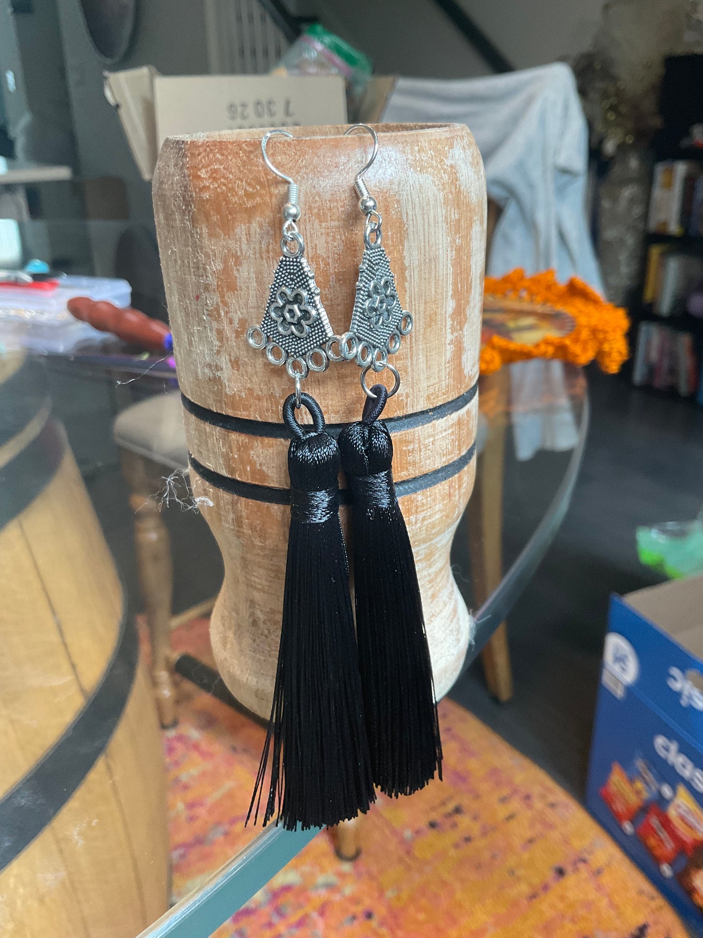 Fringe belief earrings: Black