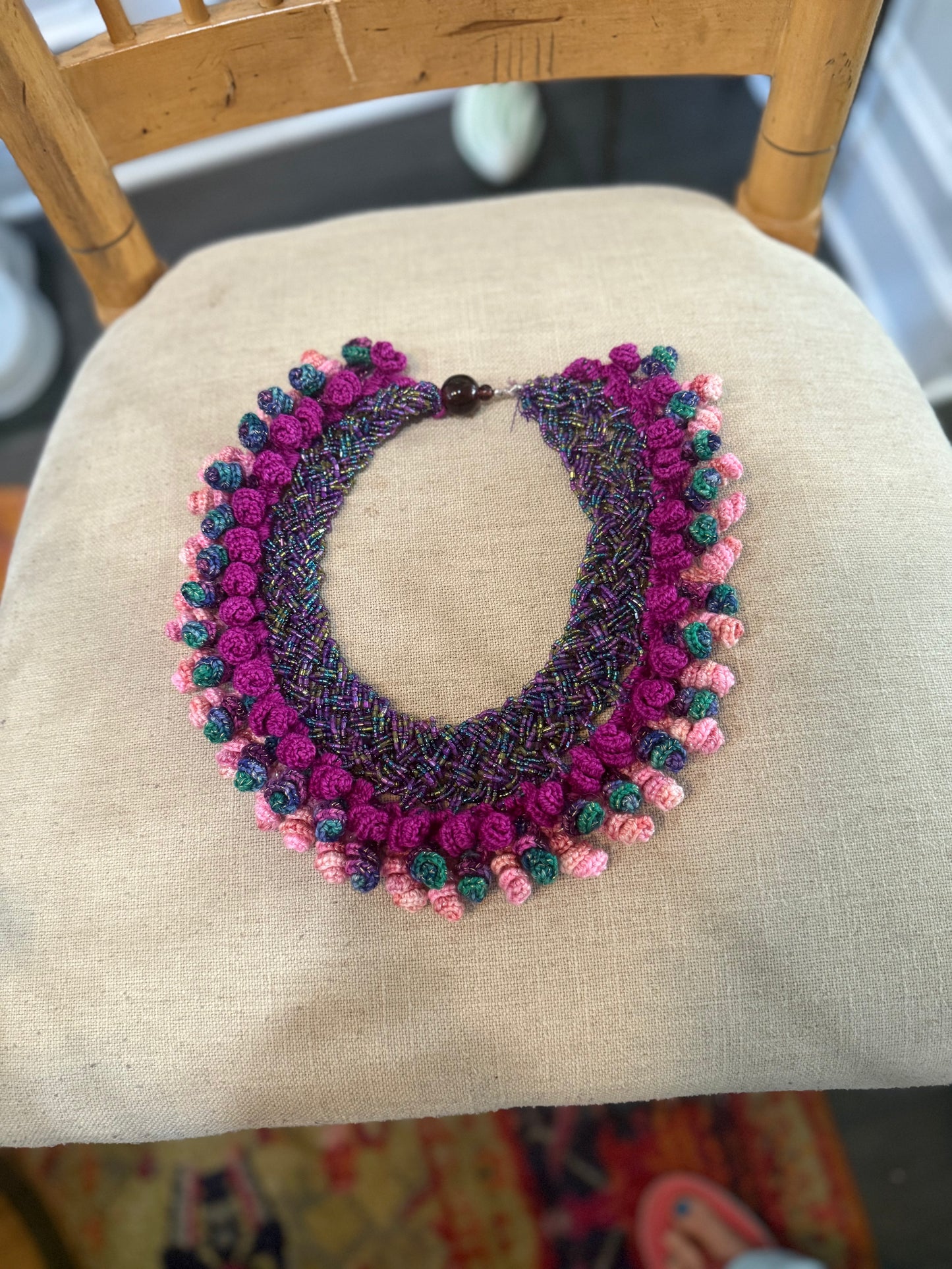 Love bomb collar