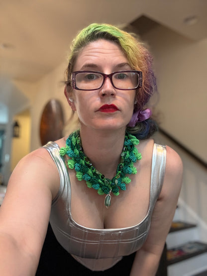 Love bomb collar: it’s summertime!