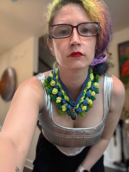 Love bomb collar: a crisp summer’s day