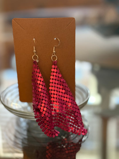 Mermaid Tail Earrings: Pink