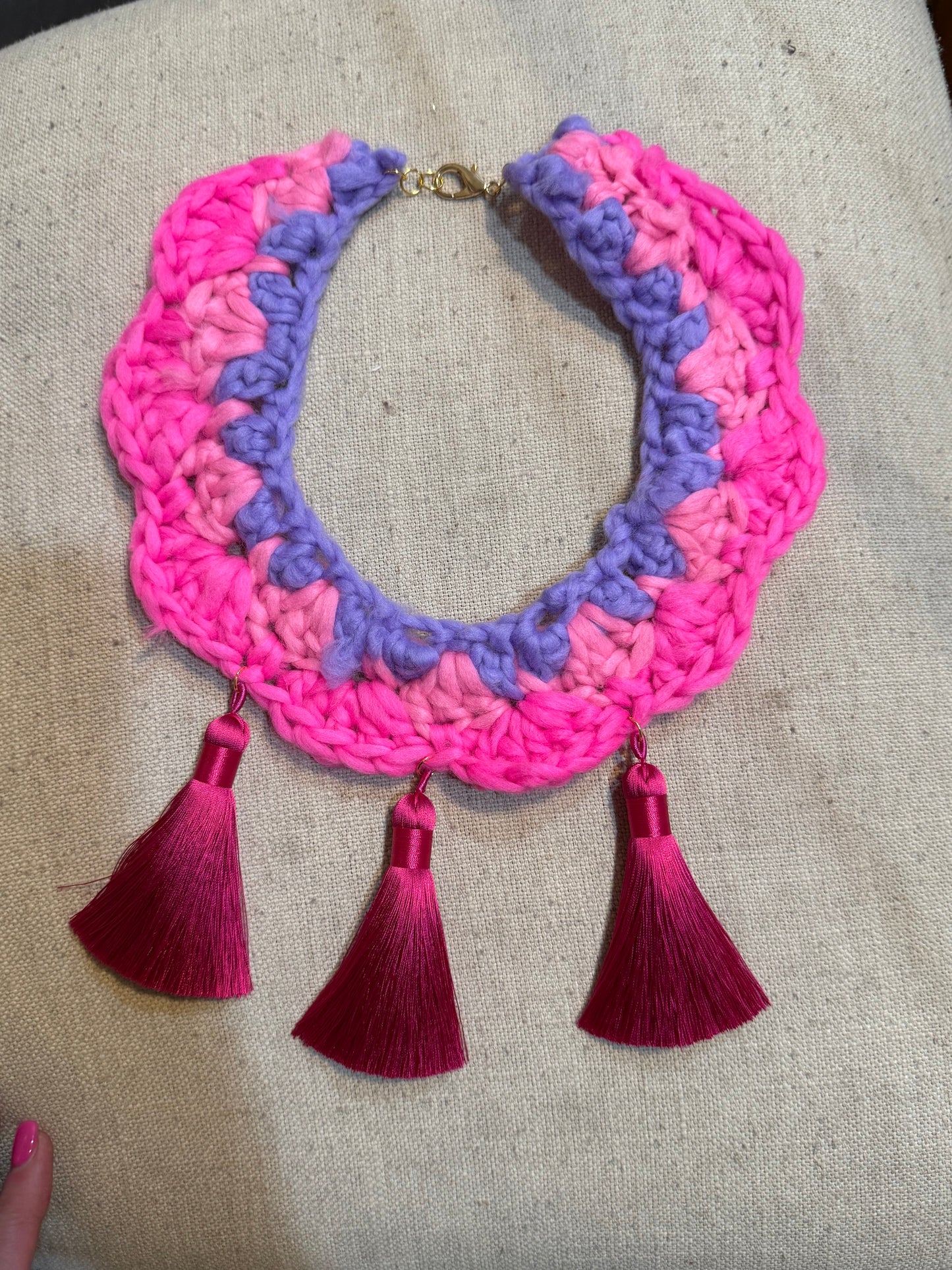 Fringe belief collar: Neon Summer