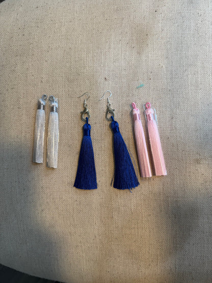 Fringe belief earrings: interchangeable tassel (3 colors)