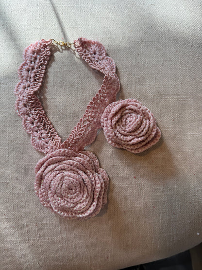Love bomb collar: dusty rose and interchangeable headpiece