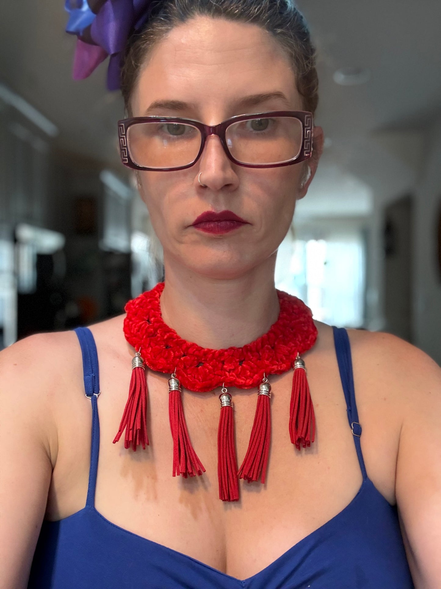 Fringe belief collar (9): bright red