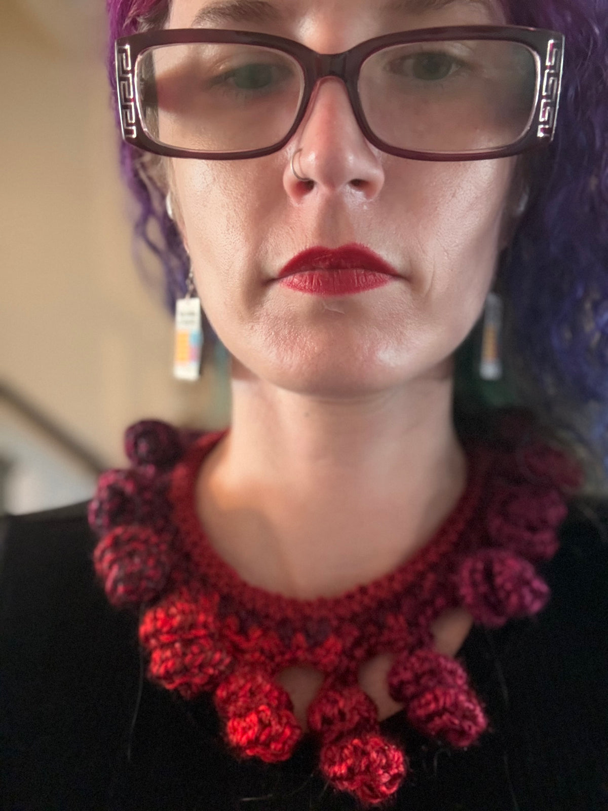 Twisted logic Lovebomb collar: red