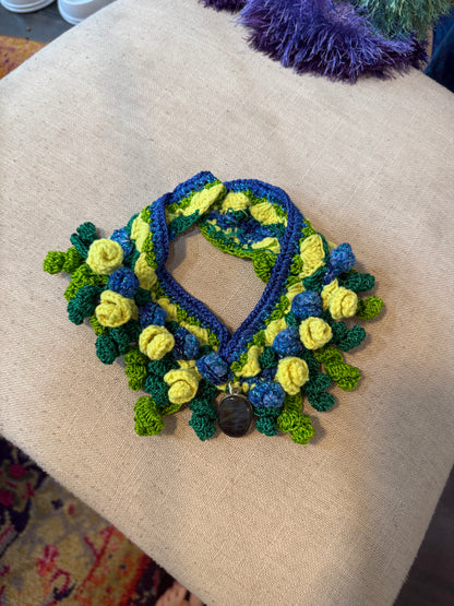 Love bomb collar: a crisp summer’s day