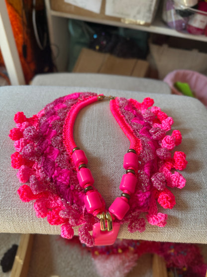 Love bomb collar: all the neons!!!