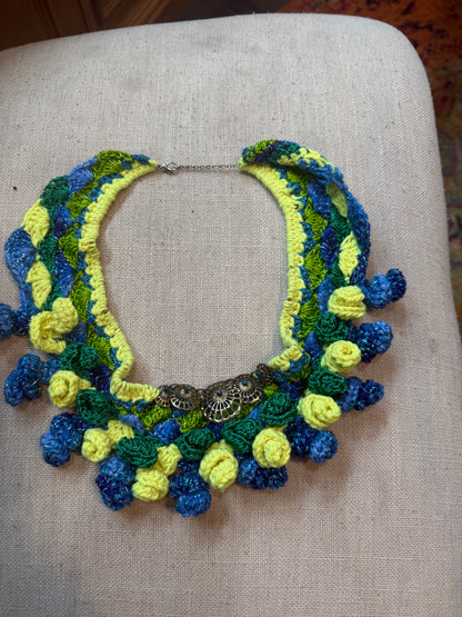 Love bomb collar: green , yellow and blue (plus size friendly)