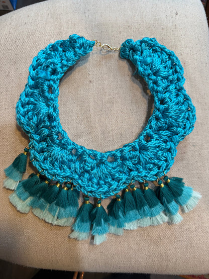 Fringe belief collar: teal rope