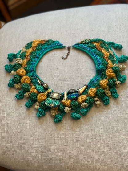 Love bomb collar: Cleopatra