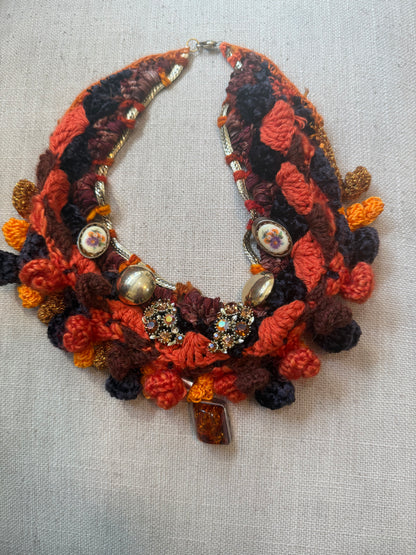 Love bomb collar: RealAmber Pendant