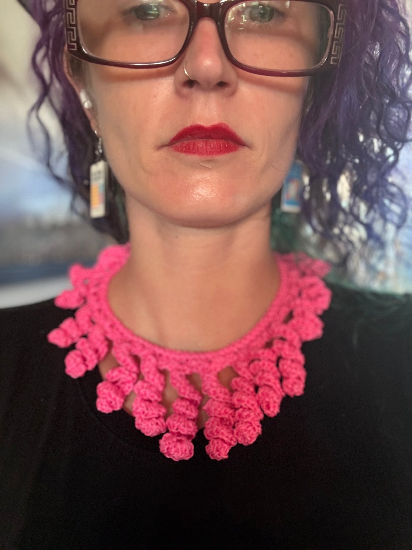 Twisted logic Lovebomb collar: neon pink