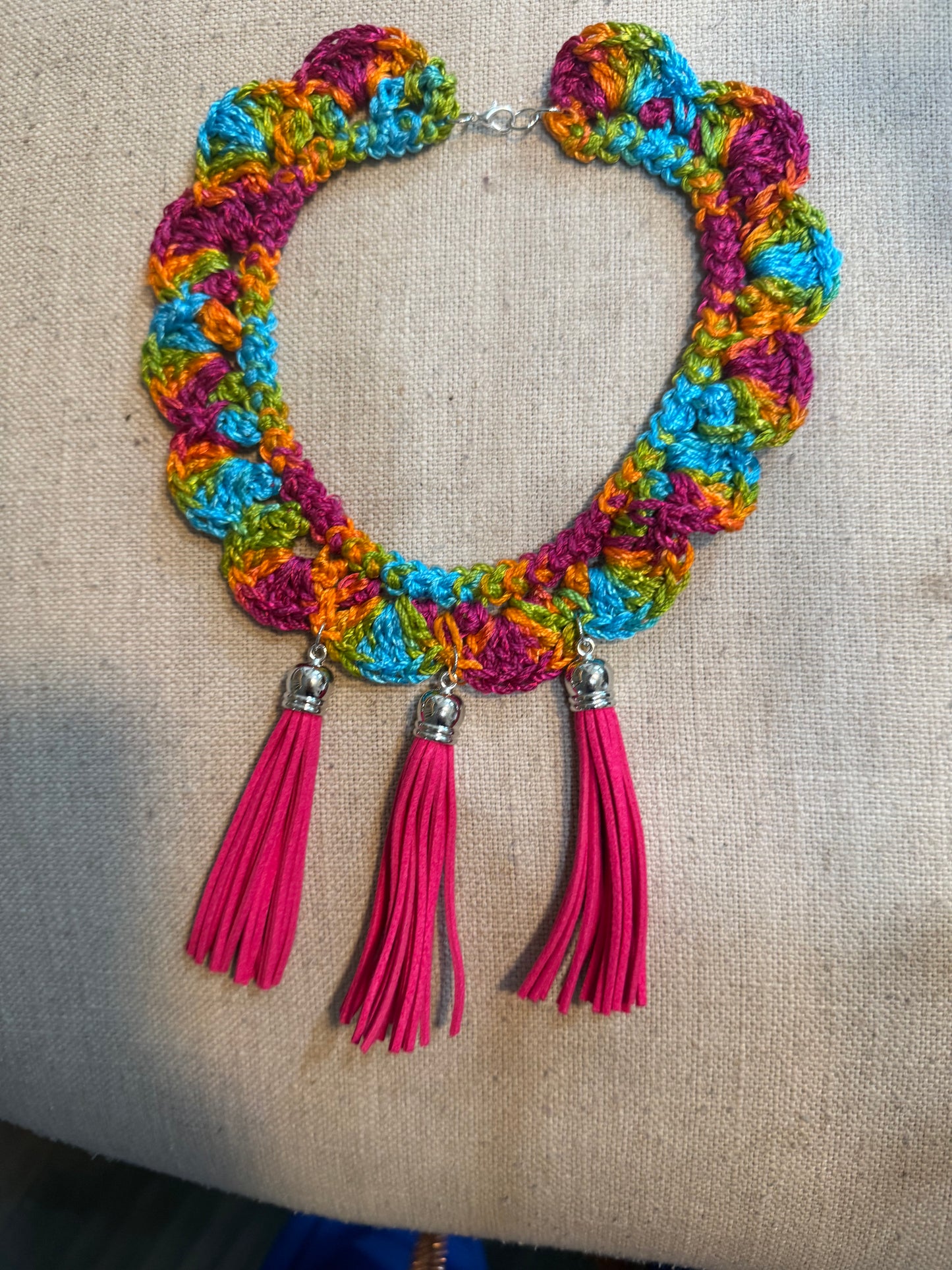 Fringe belief collar (7): Rainbow Pink