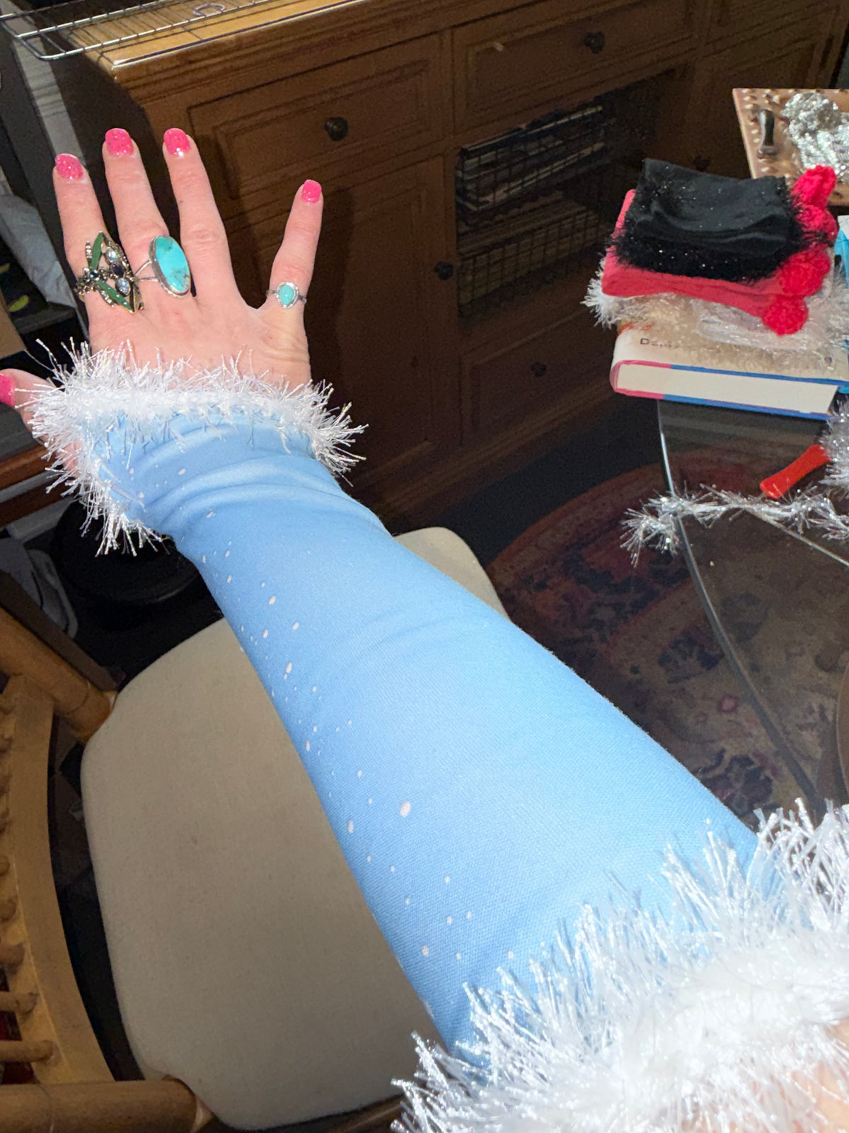 Cult Cuffs—queen elsa