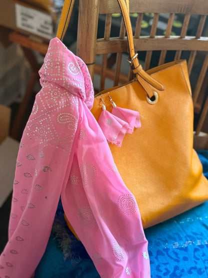 Sassy Sleeves and matching earrings—pink and silver