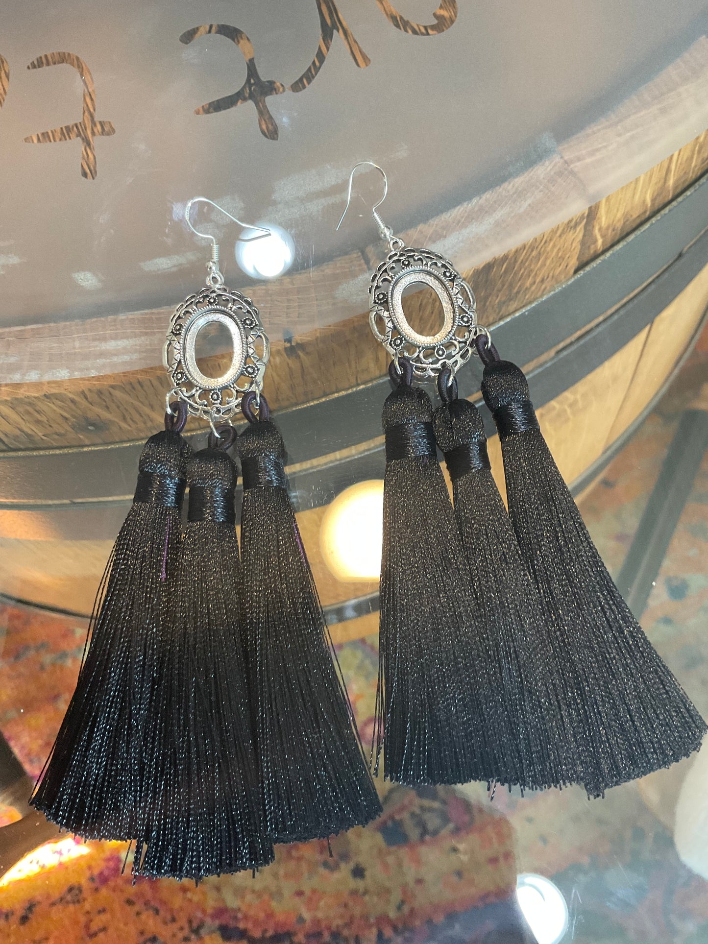 Fringe belief earrings: Black