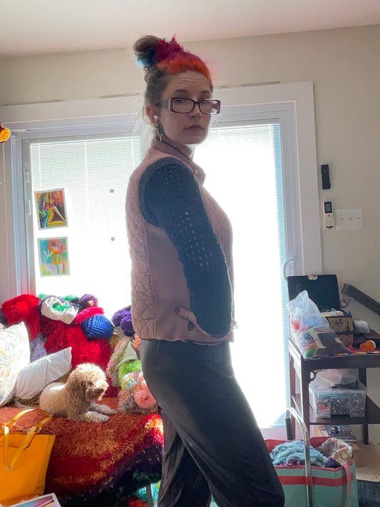 Vest with crochet sleeves