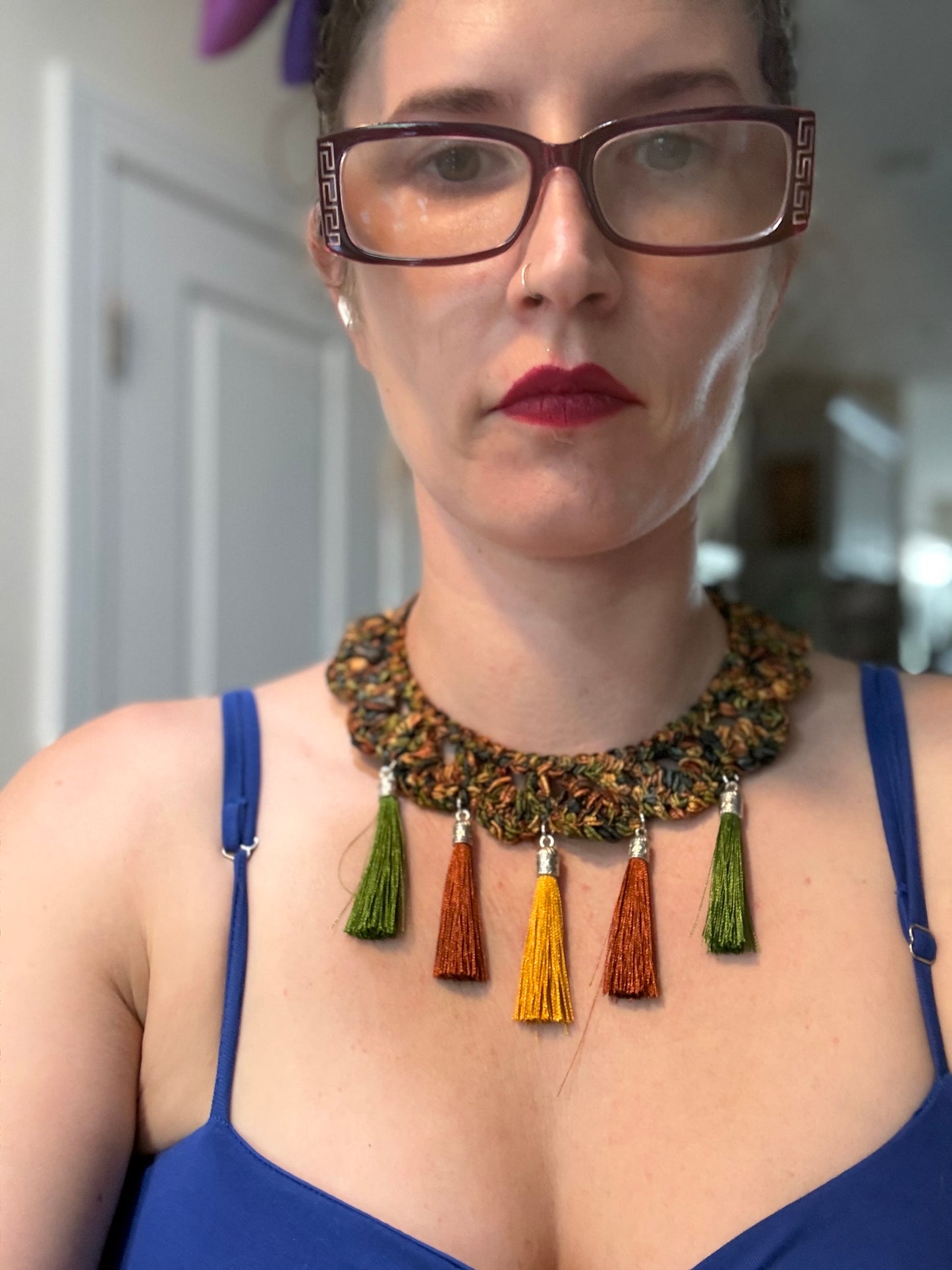 Fringe belief collar (8): green and brown with earrings
