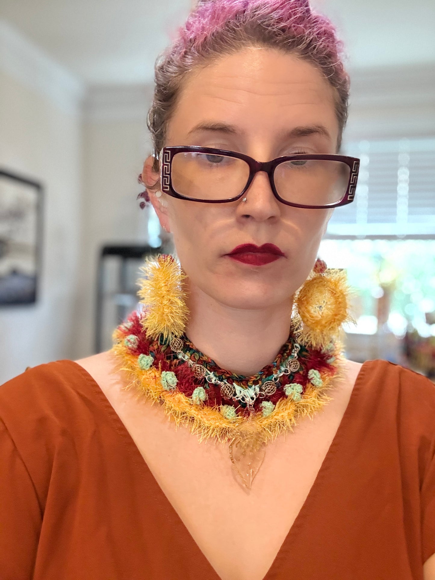 Love bomb collar